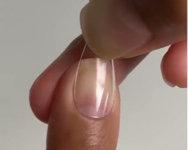 Manicuría Simple + Extensiones en Soft-Gel + Esmaltado Semi-Permanente + NAIL ART