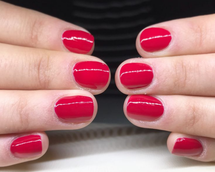 Manicuría Simple + Esmaltado Tradicional COLOR LISO