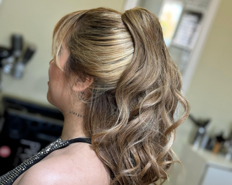 Peinado para EVENTOS /NOVIAS /15 AÑOS