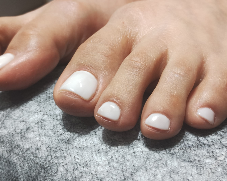 PEDICURE PERMANENTE CON RETIRO