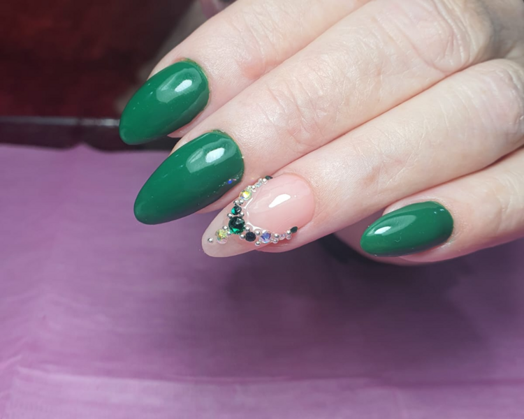 CONSTRUCCION NUEVA DE UÑAS GELIFICADAS   