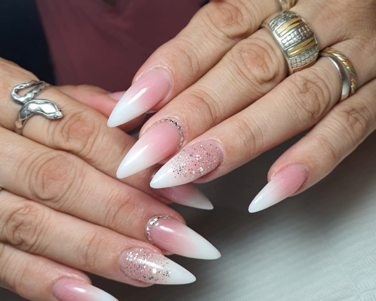 CONSTRUCCION NUEVA DE UÑAS GELIFICADAS   