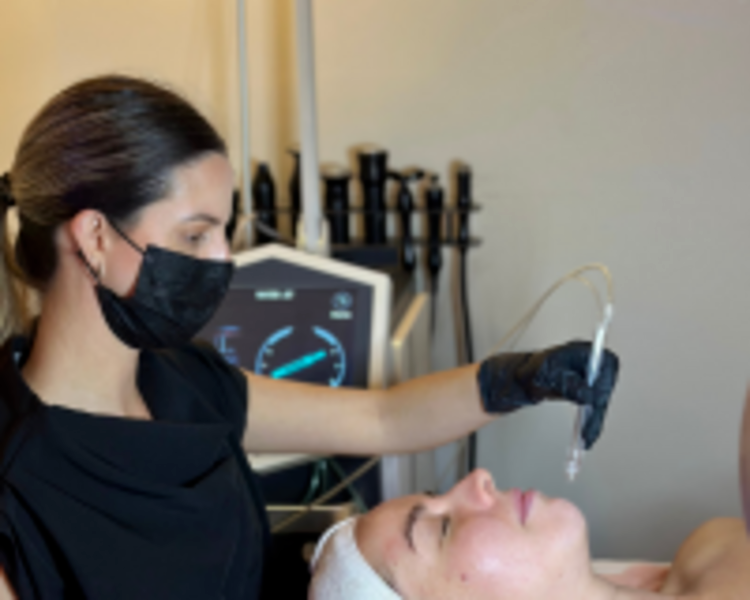 Jet Peel (pieles sensibles o con rosacea)