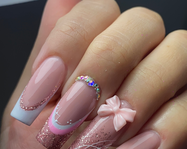 Esculpidas con polygel o acrílico 