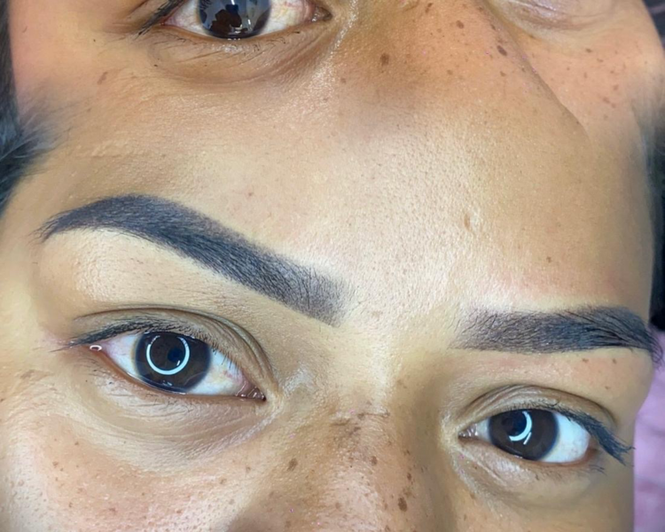 Micropigmentación de cejas