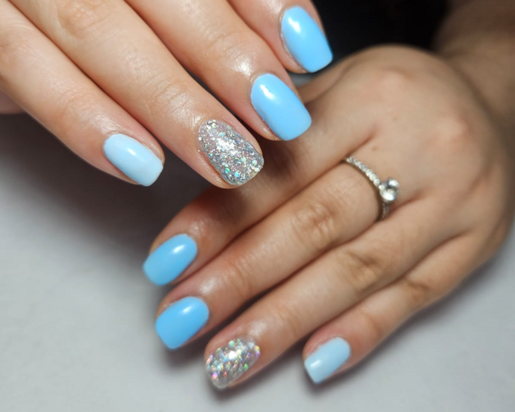 Esmaltado Semipermanente + 2 decos