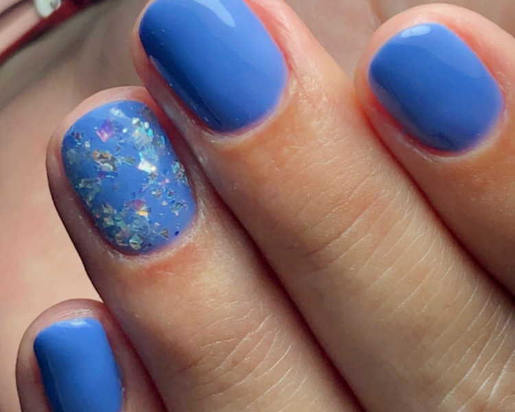 Esmaltado Semipermanente en manos + Remoción de Otro Salón 