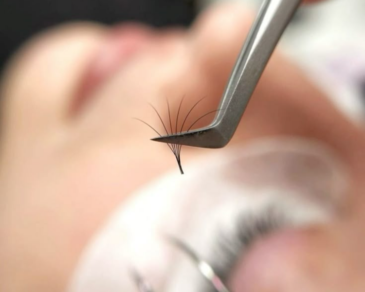 Service Extenciones de Pestañas Pelo x Pelo