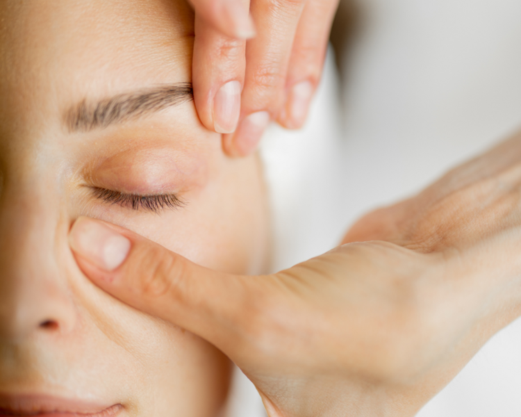 Limpieza Facial Profunda y terapia avanzada