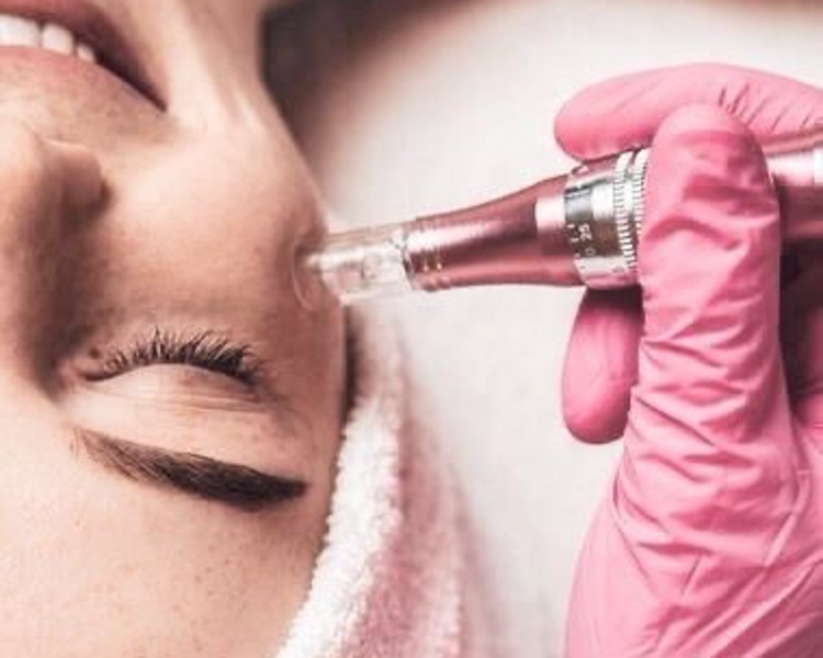 Dermaplaning + Booster facial 