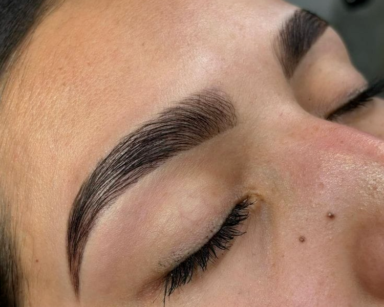 Tinte de cejas o pestañas
