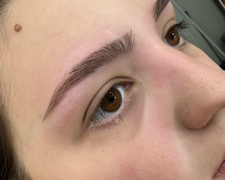 Perfilado de cejas 