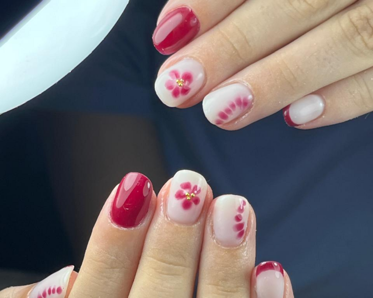 Nail art de media complejidad en 10 uñas