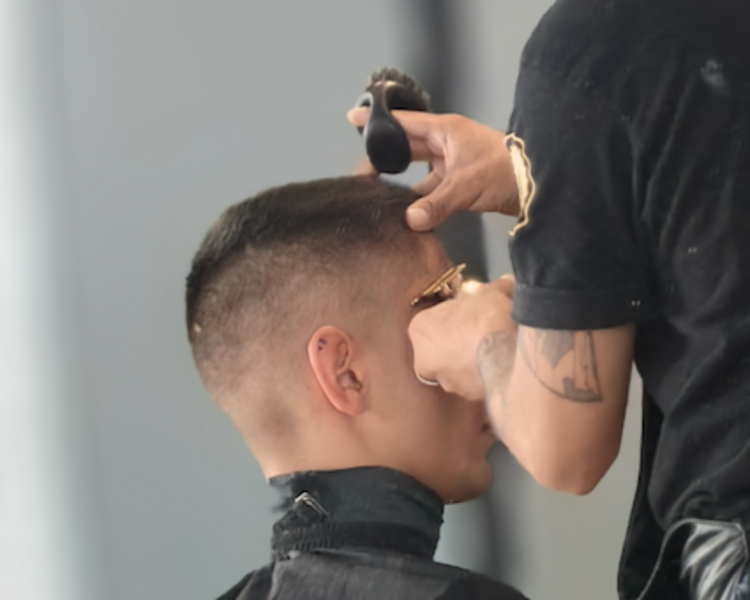 CORTE PARA PEQUEÑOS PRÍNCIPES