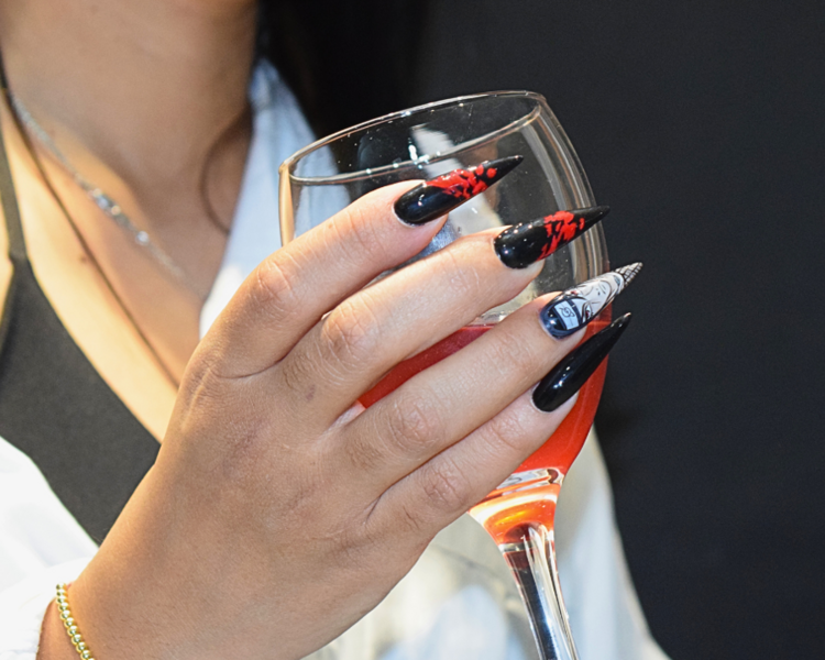 Acrílicas esculpidas manicure.