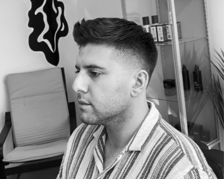 Corte de cabello + barba simple + exfoliación facial 