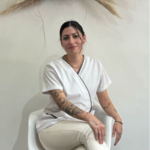 Cosmetologa y Lashista Internacional Fara Zapata  photo