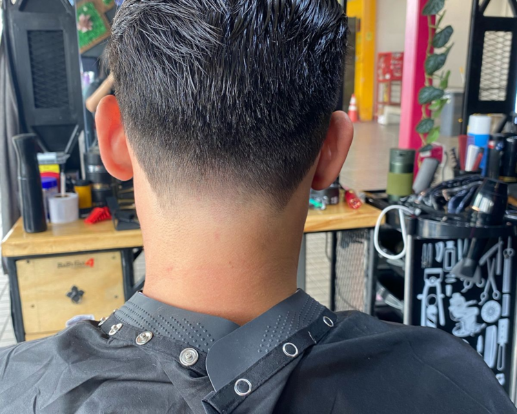 Corte + Barba + Toallas calientes