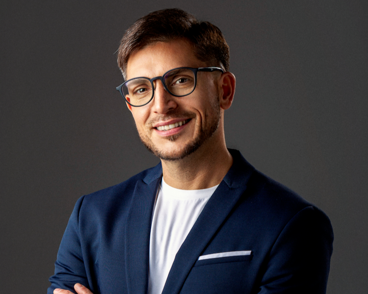 Dr. Fernando Sebastiani