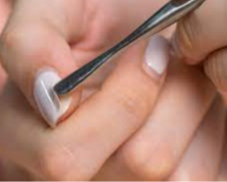 Retirado de otro salon capping o semipermanente  para hacerse un nuevo servicio 