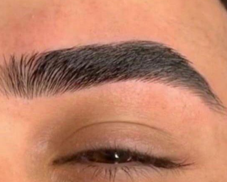 Corte de Cabello + Trabajo de Barba + Arreglo de cejas