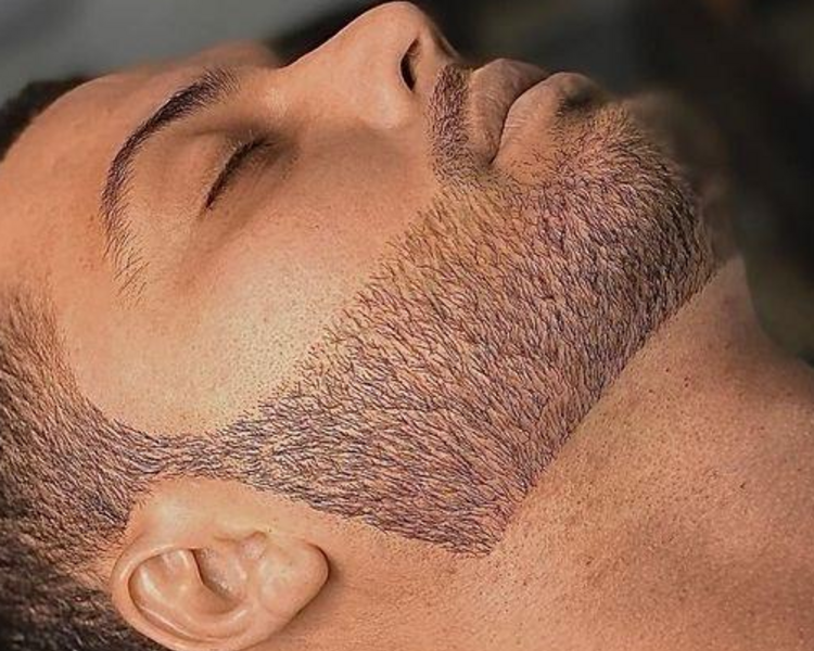 Corte de Cabello + Trabajo de Barba + Arreglo de cejas