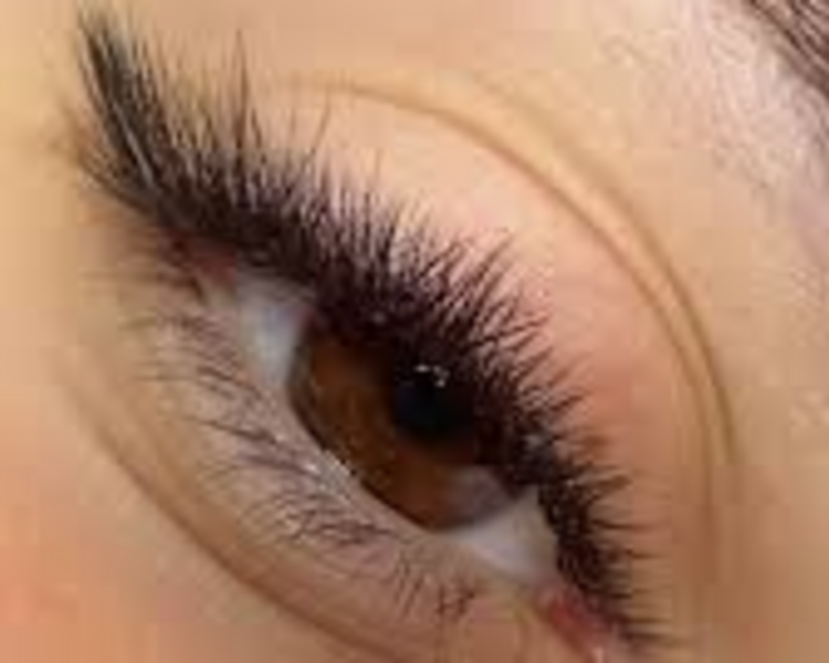 Service de pestañas efecto foxy 