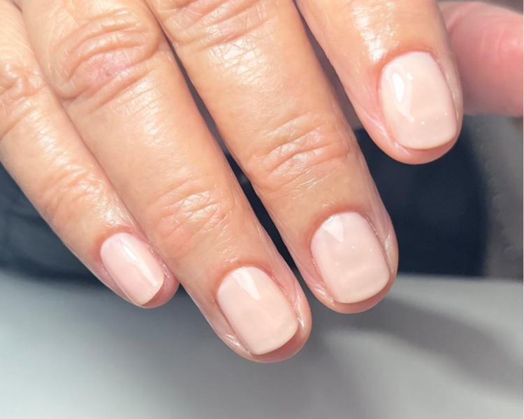 Manicure tradicional 1 tono