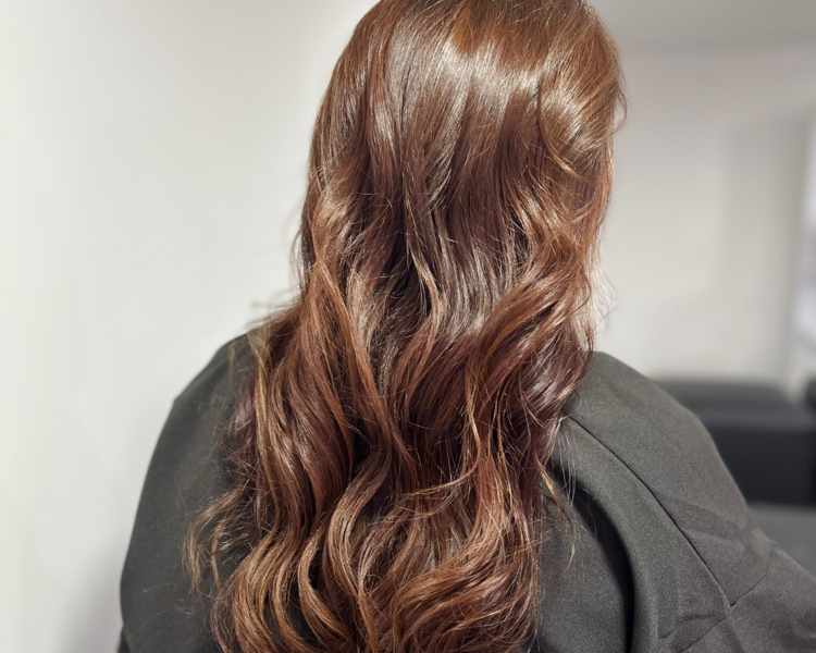 Reflejos Con Gorras cabello largo desde