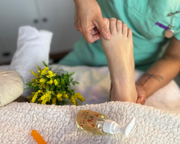 MASAJE FACTOR SALUD (Reflexología podal + desintoxicación Iónica)