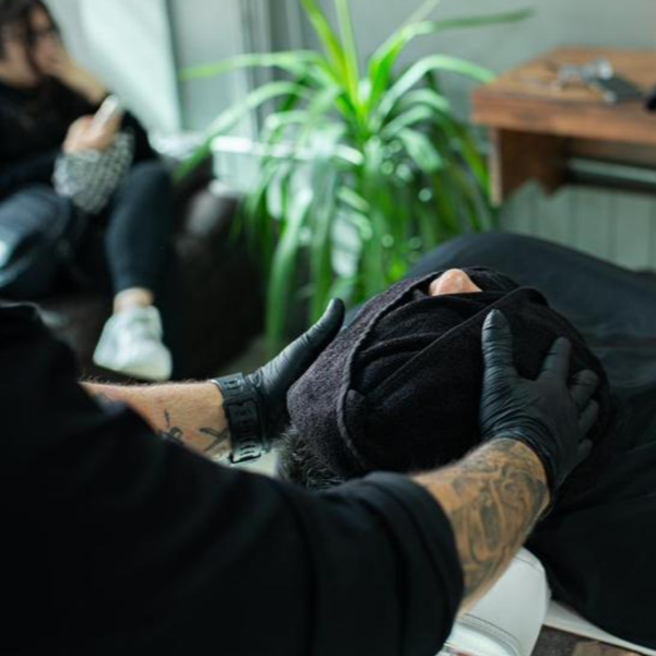 Corte de cabello + Perfilado de barba