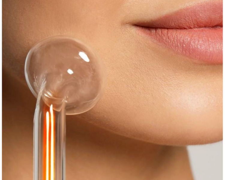 Higiene facial profunda con vapor de ozono y alta frecuencia