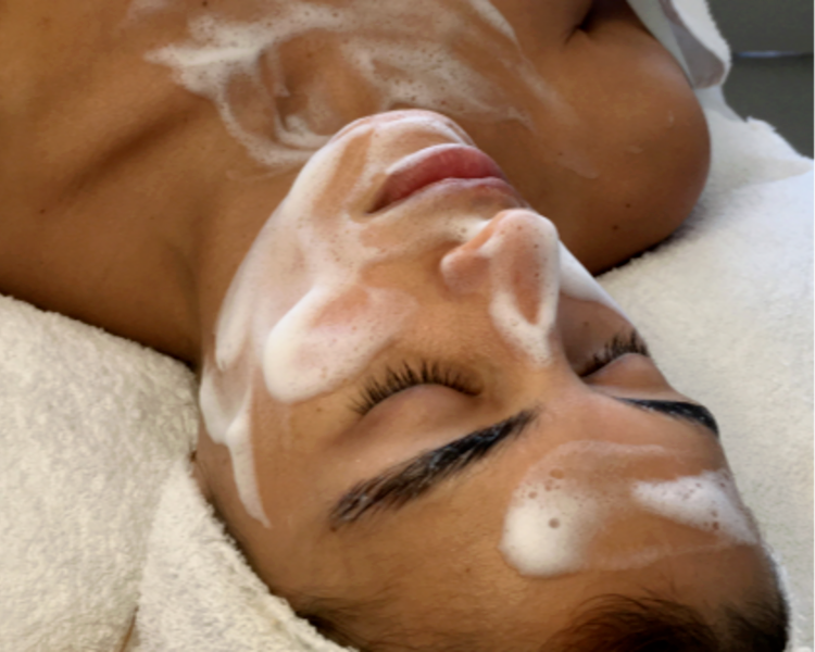 Limpieza facial clásica