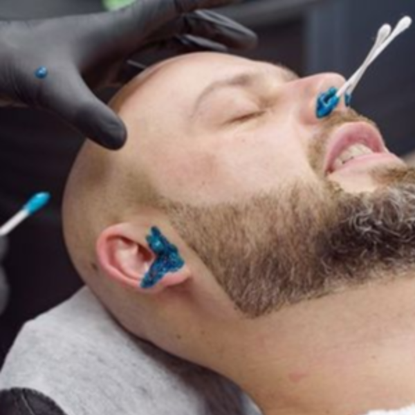 Corte de Cabello + Depilación facial masculina