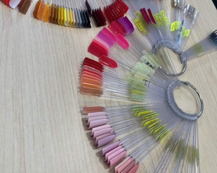 Retiro+ Manicura + gel