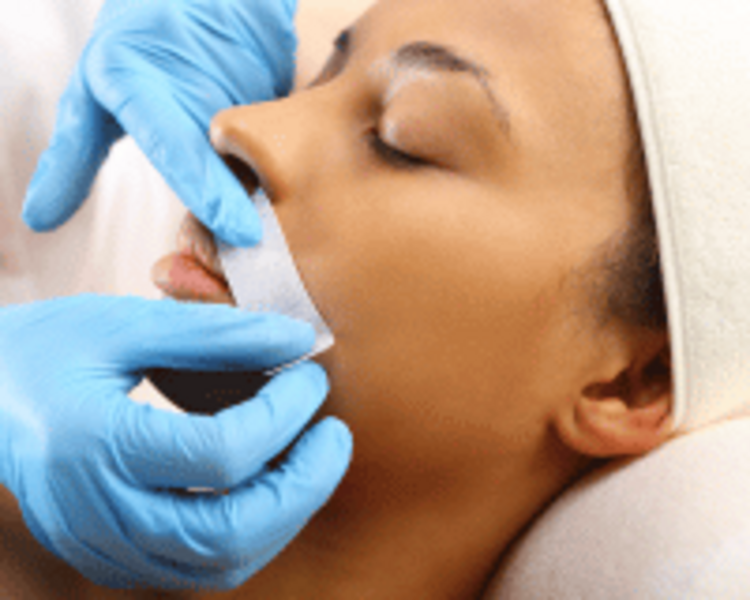 Depilación de Bigote en Cera