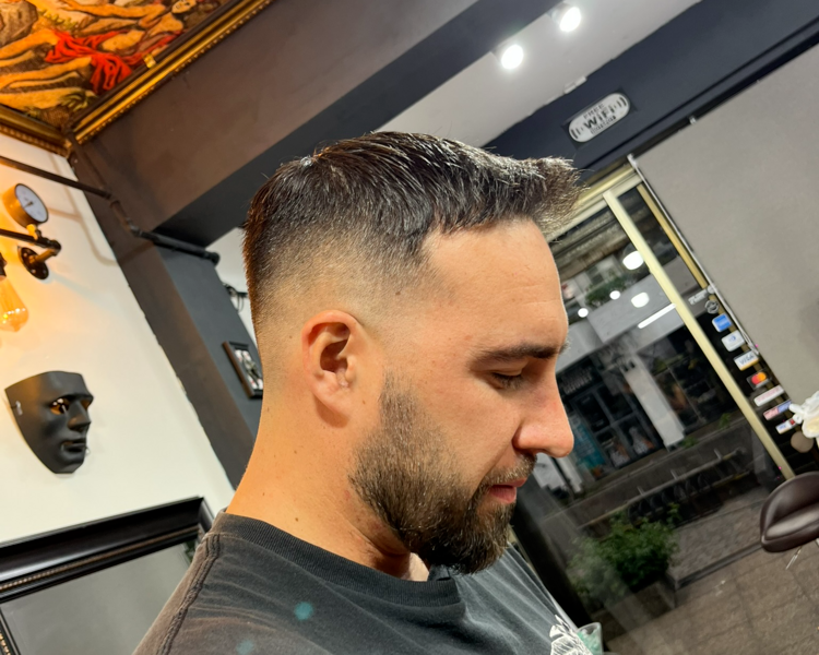 𝗕𝗢𝗧𝗛: Corte de cabello + Perfilado de Barba
