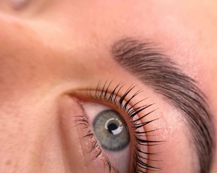 Lash lifting 