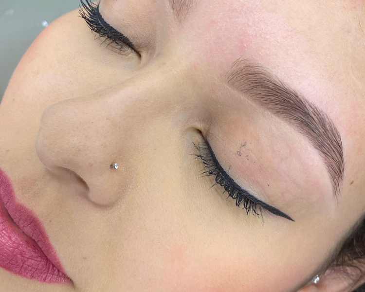 MICROPIGMENTACIÓN DE CEJAS
