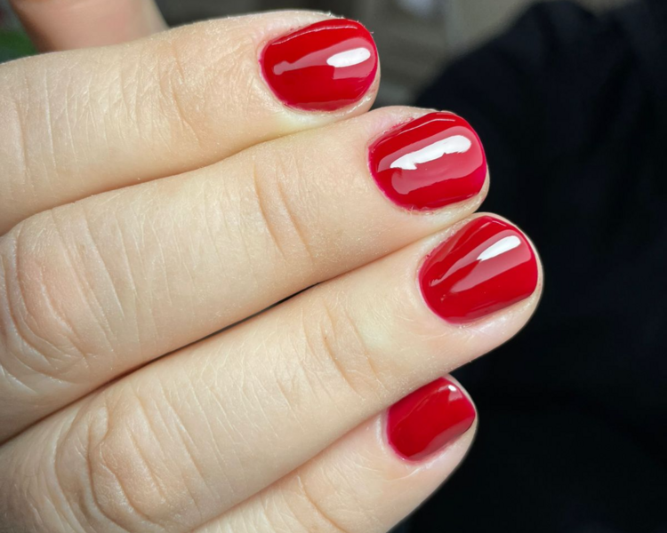 Manicure Rusa + Retiro