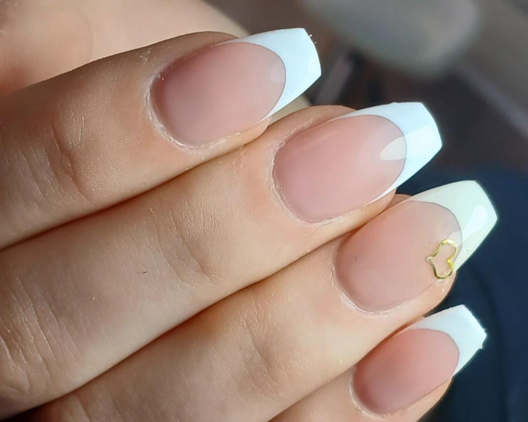 Manicure Rusa con Francesa o Degradé
