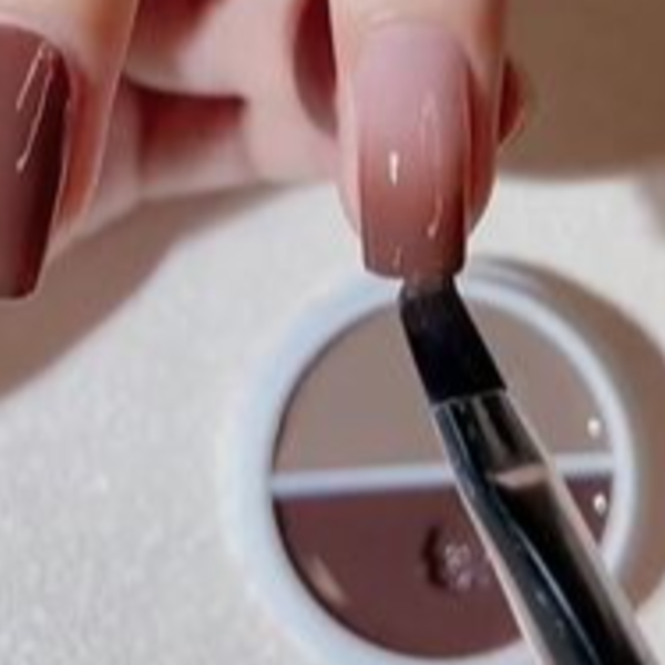 Baño de Acrílico / Gel o Dipping( incluye un tono sin diseño)