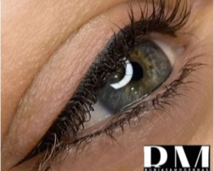Delineado de Ojos Permanente Superior o Inferior
