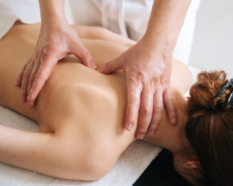 Masaje muscular de espalda 