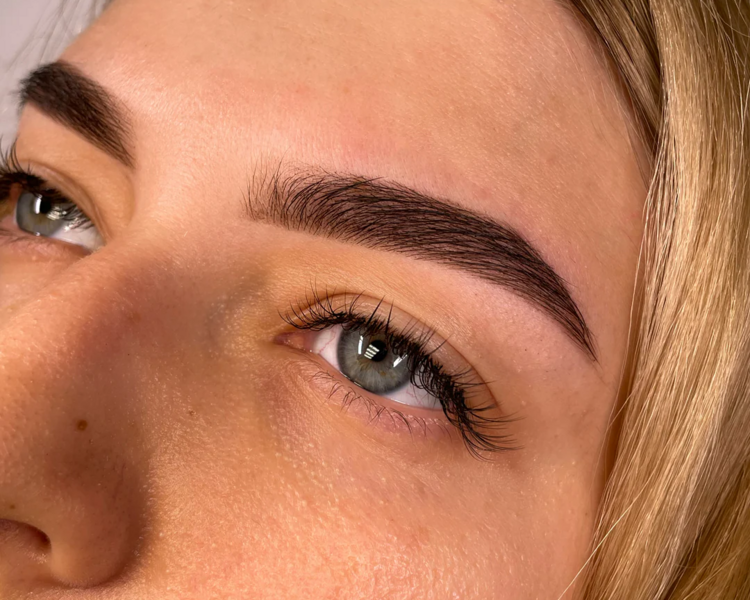 Laminado Cejas (Incluye depilación y pigmentación)