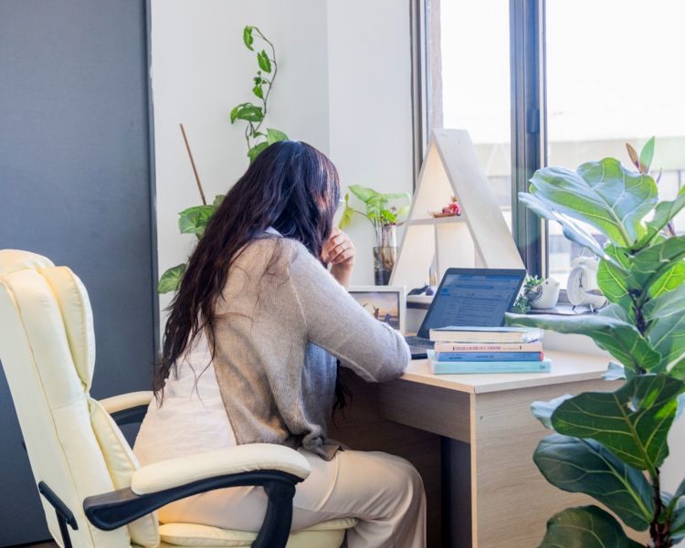  5 Consultas de   Psicología Infantojuvenil//Presencial u Online 