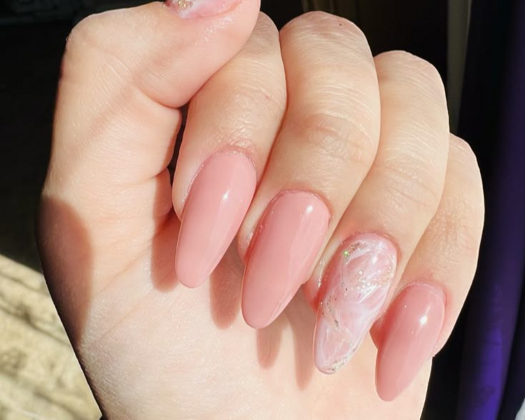Capping (base rubber) con Esmaltado Semipermanente
