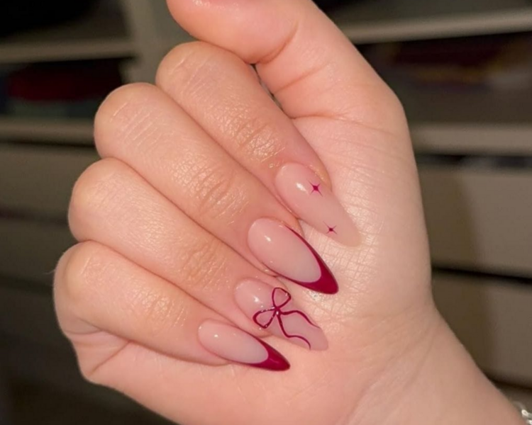 Nail Art Francesita con Diseño
