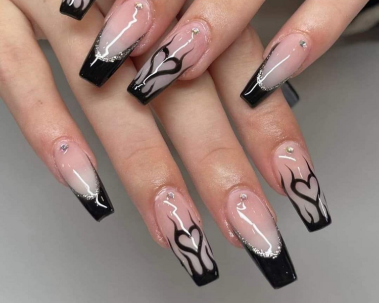 Nail Art Francesita con Diseño