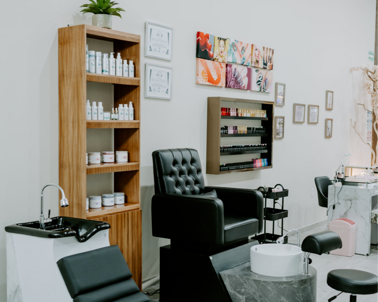 PEDI SPA + GEL COLOR LISO (Gelish)